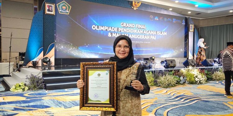 Meski Sedang Dilanda Bencana, Penghargaan Bagi Kota Padang Tetap Mengalir