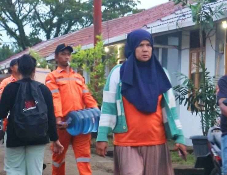 Warga Terdampak Bencana di Padang Sudah Tempati Huntara