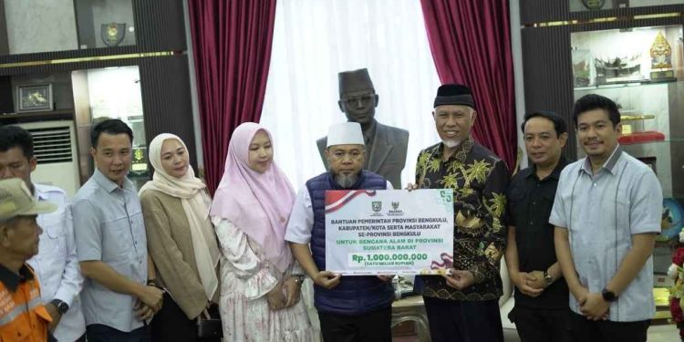 Bengkulu Salurkan Bantuan Senilai Rp1 Miliar untuk Sumbar