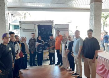 Kemenham Salurkan Bantuan dan Trauma Healing untuk Warga Terdampak Bencana di Kota Padang
