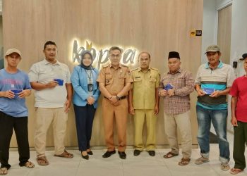 Korban Banjir di Padang Terima Dana Tunggu Hunian