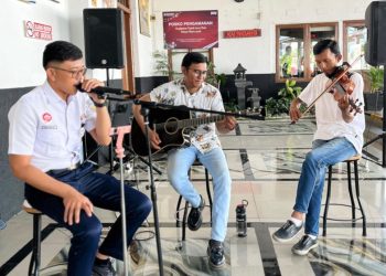 Hadirkan Suasana Berbeda di Masa Nataru, KAI Divre II Sumbar Suguhkan Live Music di Stasiun Padang