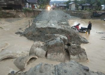 Jembatan Darurat di Bancah Maninjau Kembali Rusak, Akses Terputus Ke Sungai Batang