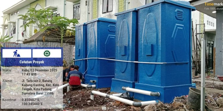 Toilet Portabel Datang, Santri Ponpes di Padang Senang