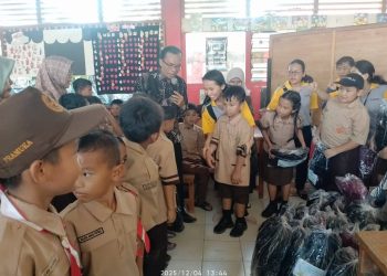 SDN 49 Padang Hanyut Dibawa Banjir, 84 Siswa Terpaksa Numpang Ujian di Sekolah Lain