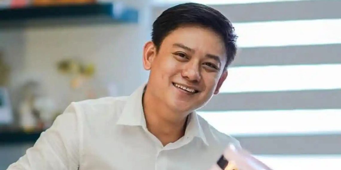 Mr Bobon Santoso Masak Besar Bagi Korban Banjir di Padang, Siapkan 10.000 Porsi Sehari