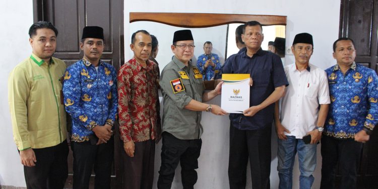 Ringankan Beban Keluarga Duka, Pemko dan Baznas Payakumbuh Serahkan Bantuan Korban Bencana Padang Panjang