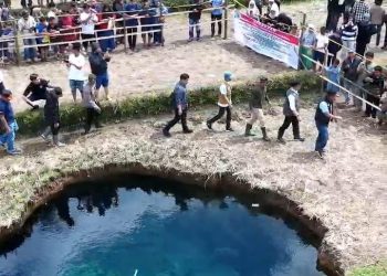 Pemprov Sumbar Pantau Sinkhole Situjuah Batua Air Mengandung Bakteri Tinggi Berbahaya Bagi Warga
