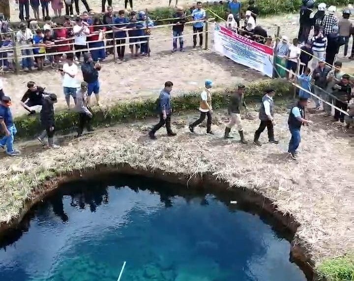 Pemprov Sumbar Pantau Sinkhole Situjuah Batua Air Mengandung Bakteri Tinggi Berbahaya Bagi Warga