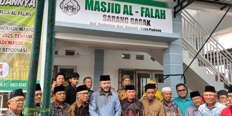 Resmikan Masjid Al Falah, Wako Fadly Amran Dorong Transformasi Digital Melalui Smart Surau