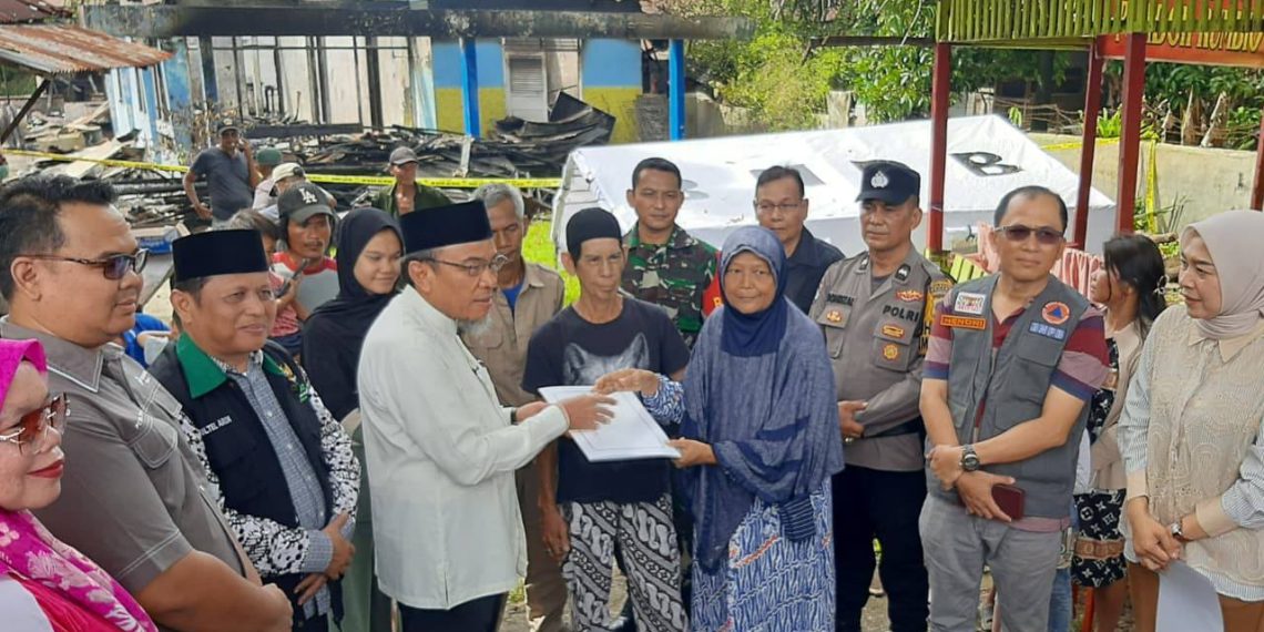 Rumah Hangus Terbakar, Pemko Padang Bergerak Cepat Salurkan Bantuan