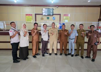 Sekdaprov Sumbar Tinjau Pelayanan Samsat Payakumbuh