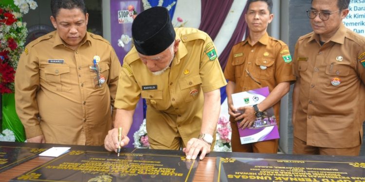 Gubernur Mahyeldi Resmikan BLUD Tiga UPTD Peternakan Sumbar