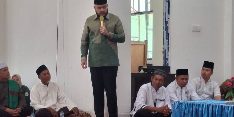 Peringatan Isra Mi’raj, Wako Fadly Amran dan Wawako Maigus Nasir Hadir di Ponpes Darul Ulum