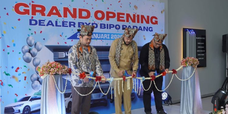 BYD BIPO Diresmikan, Wako Fadly: Alternatif Kendaraan Semakin Beragam