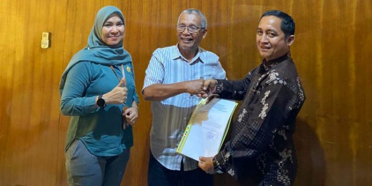 Mediator Mona Sisca Berhasil Damaikan Sengketa Informasi Publik KI Sumbar