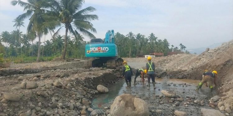 Kementerian PU bersama ADHI Karya Tangani 21 Sungai Pascabanjir di Sumatera Barat