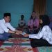 Wako Zulmaeta Serahkan Bantuan Swadaya Warga Latina Payakumbuh