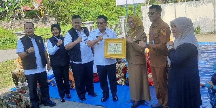 Tinjau SD 49 Batang Kabung, Dewan Pertahanan Nasional Saksikan Dampak Banjir