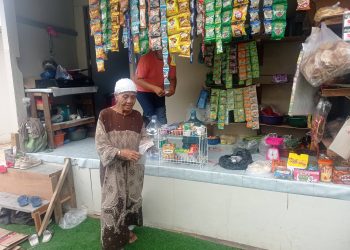 Kisah Warga Penghuni Huntara, Buka Warung untuk Dapatkan Penghasilan Tambahan 
