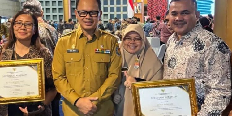 Dulang Penghargaan, Padang Tertinggi Indeks Daya Saing Daerah