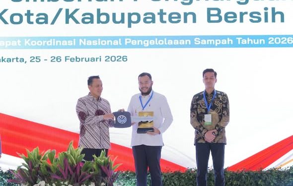 Kabar Baik! Padang Raih Penghargaan Tertinggi Sertifikat Adipura