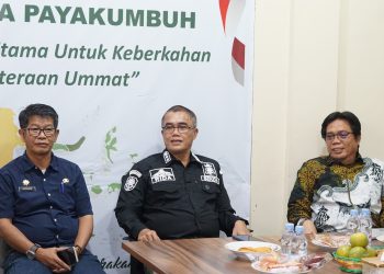 Pemko Payakumbuh dan BAZNAS Salurkan Bantuan Pendidikan untuk 100 Mahasiswa
