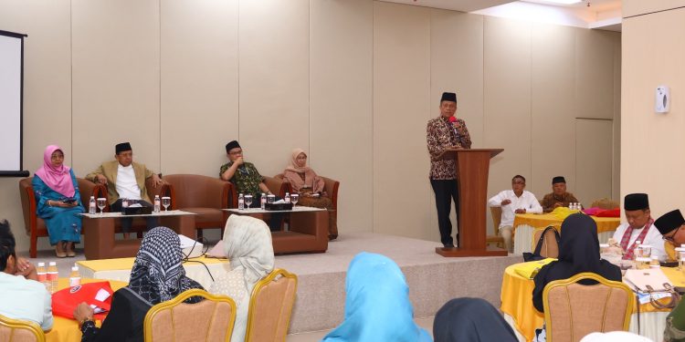 Wakil Wali Kota Elzadaswarman Hadiri Buka Puasa Bersama Sivitas Akademika PSDKU UNP