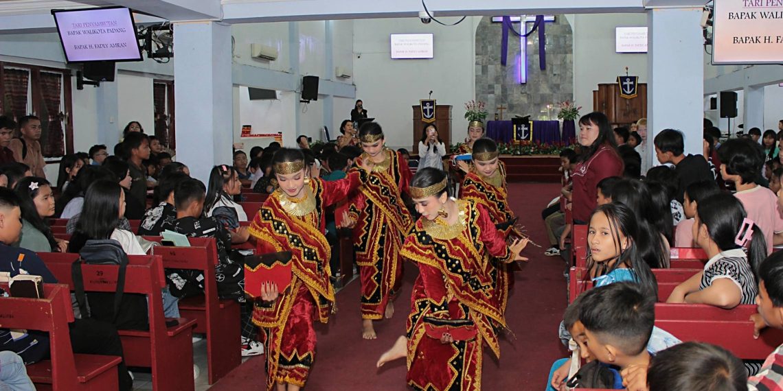 Pemko Padang Redam Tawuran dan Narkoba Melalui Pembinaan Rohani