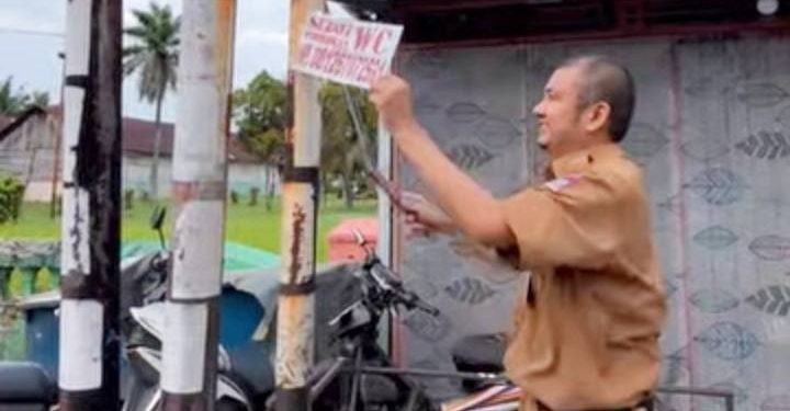 Menjelang Lebaran, Lurah Gunung Pangilun Cabut Spanduk Liar