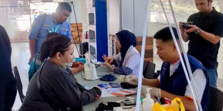 Komitmen KAI Divre II Sumbar Tingkatkan Layanan dan Pemeriksaan Kesehatan Gratis Masa Posko Angkutan Lebaran 1447 H