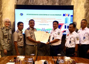 Upaya Selamatkan Aset Negara, KAI Divre II Sumbar Terima e-Sertipikat dari BPN Kabupaten Sijunjung