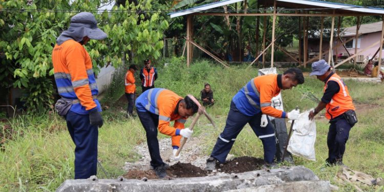 Tingkatkan Keselamatan, KAI Divre II Sumbar Tutup Perlintasan Sebidang Liar di Paulimah–Indarung
