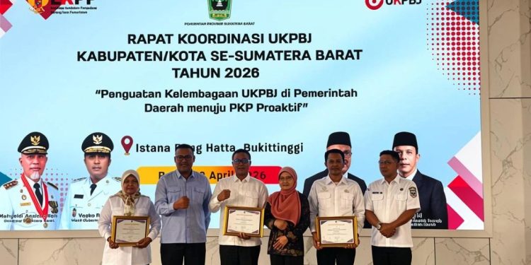 UKPBJ Kota Payakumbuh Raih Penghargaan Indeks Tata Kelola Pengadaan Terbaik Sumatera Barat