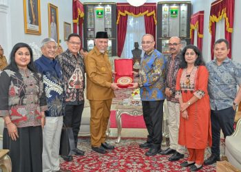Mahyeldi dan Dubes India Bahas Hilirisasi Gambir hingga Kerja Sama Pendidikan