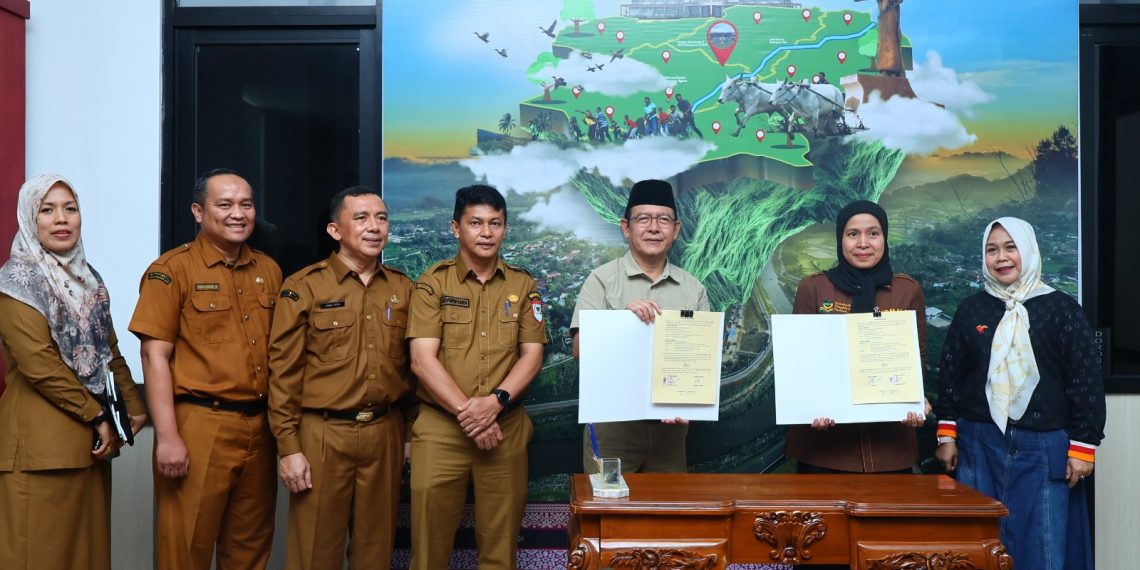 Wali Kota Zulmaeta Teken MoU Sektor Pendidikan dan Pemberantasan Narkoba di Payakumbuh