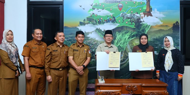 Wali Kota Zulmaeta Teken MoU Sektor Pendidikan dan Pemberantasan Narkoba di Payakumbuh
