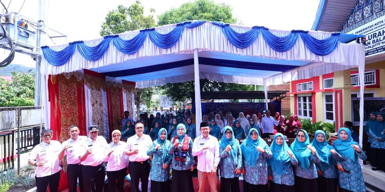 Dasa Wisma Anggrek Satu Payakumbuh Dinilai Tim Lomba Berprestasi Tingkat Provinsi