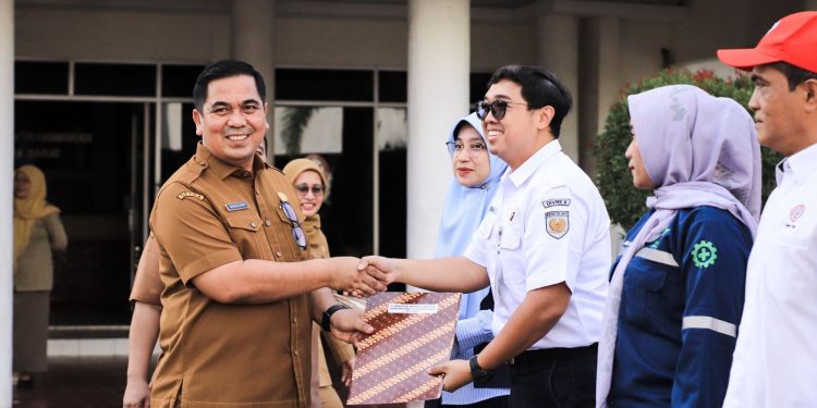 KAI Divre II Sumbar Raih Penghargaan Platinum P2HIV-AIDS Tingkat Nasional dari Kementerian Ketenagakerjaan RI