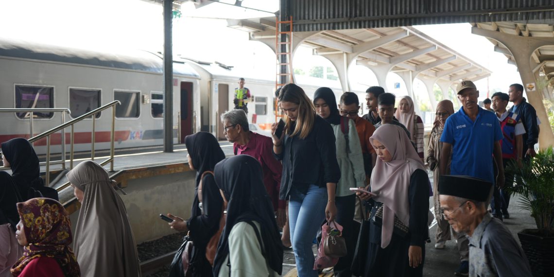 KAI Divre II Sumbar Sukses Layani 40 Ribu Lebih Penumpang Selama Masa Angkutan Libur Panjang Idul Adha 1447 H
