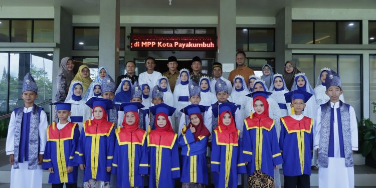 Wawako Payakumbuh Tegaskan Pendidikan Agama Jadi Benteng Karakter Generasi Muda
