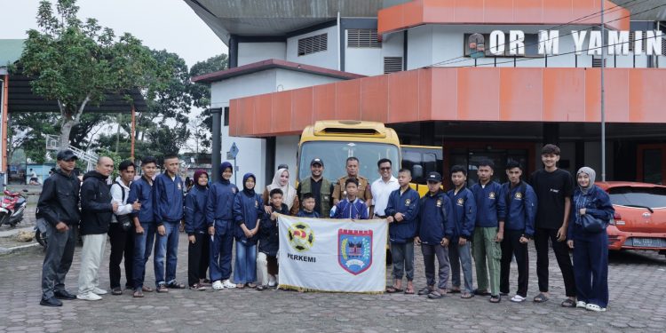 Pemko Payakumbuh Lepas Kontingen Shorinji Kempo Menuju Kejurnaswil Sumatera