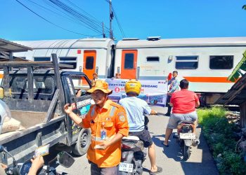 Antipasi Kecelakaan, KAI Divre II Sumbar Sosilisasi Keselamatan di Perlintasan Sebidang