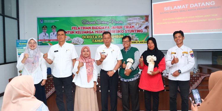 Pemko Payakumbuh Berdayakan Keluarga Miskin Lewat Budidaya Jamur Tiram Atasi Stunting