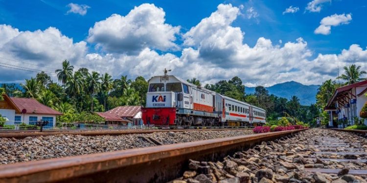 KAI Divre II Sumbar Siapkan Lebih dari 7 Ribu Tempat Duduk KA Lokal Sambut Libur Tahun Baru Hijriah 1448 H