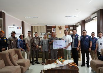 KAI Divre II Sumbar Salurkan Hampir Rp300 Juta Dana TJSL pada Semester I 2026