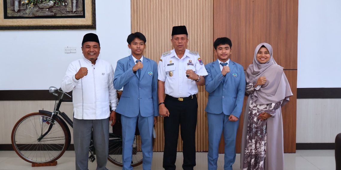 Wawako Payakumbuh Apresiasi Inovasi Abon Siput Sawah Siswa ICBS