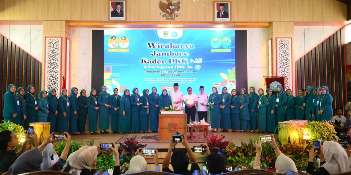 Apresiasi Dedikasi Kader, Wako Zulmaeta Hadiri Jambore PKK XXII Sumbar di Bukittinggi