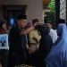 Suasana Haru Warnai Pelepasan Jenazah Kadisnakerin Payakumbuh Yasril