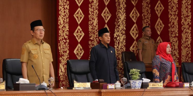 Apresiasi Masukan Fraksi DPRD, Wali Kota Zulmaeta Siap Cermati RAPBD 2027 Payakumbuh
